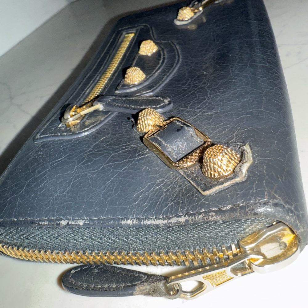 Balenciaga Black Leather CityWallet with Gold Accents - Picture 5 of 9